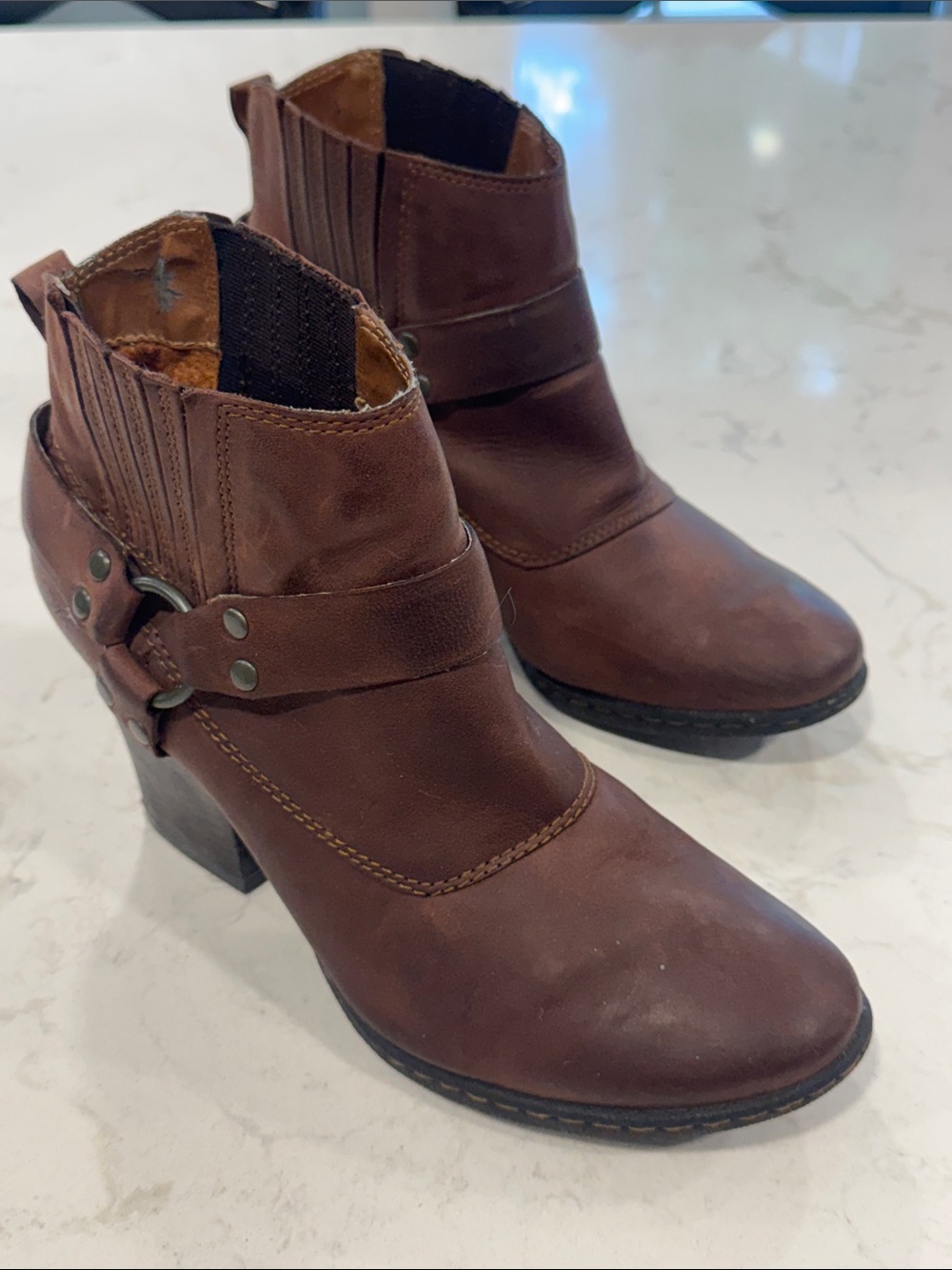 b.o.c. Brown Leather Ankle Booties with Buckle Strap (2 callouts) - Size 8.5